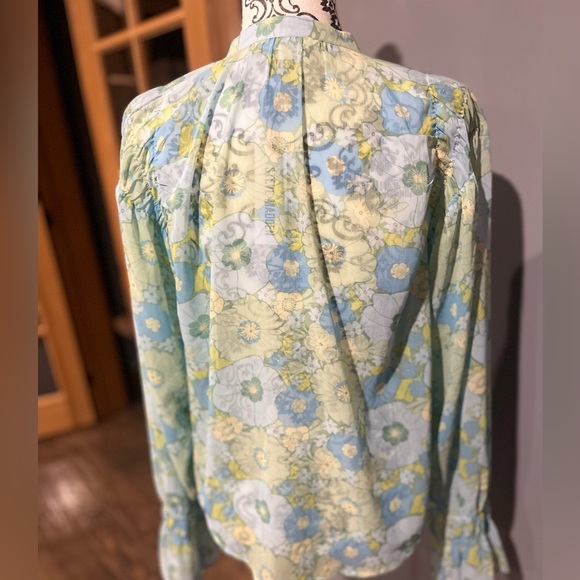 NWT Steve Madden sheer floral blouse, size small - Picture 4 of 6